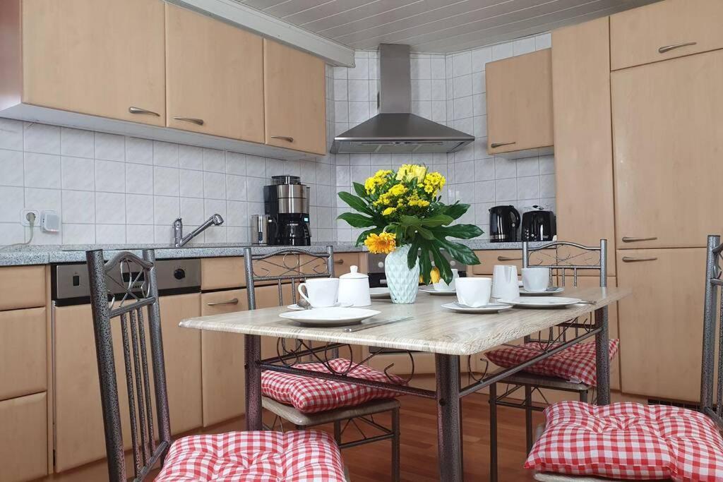 Stadtb,Burggleiberg,Whirlpool,2Xbad,3Zimmernetflix Villa Krofdorf-Gleiberg ภายนอก รูปภาพ
